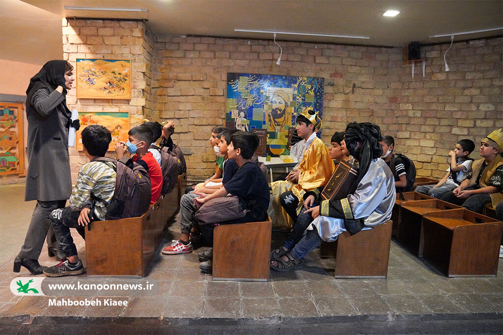 کودکان کار میهمان موزه تاریخ کانون شدند