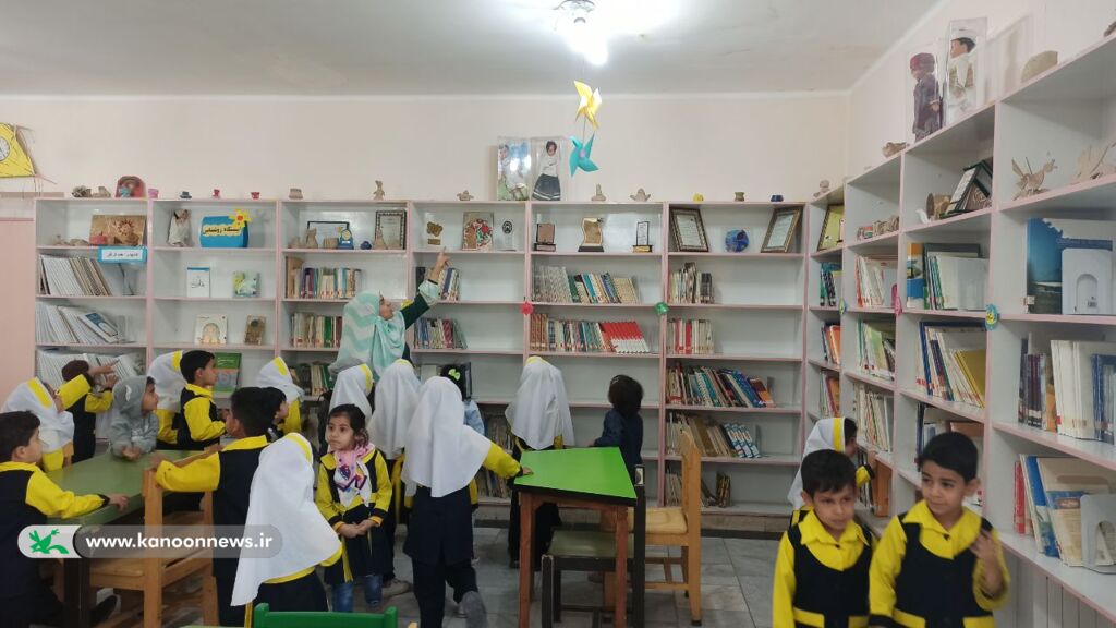 ایستگاه حال خوش کودکی، رنگ خوش زندگی در کانون پرورش فکری شهرستان قاینات برگزار شد ایستگاه حال خوش کودکی، رنگ خوش زندگی در کانون پرورش فکری شهرستان قاینات برگزار شد