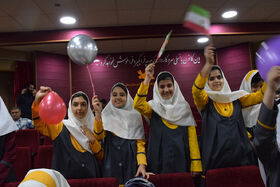 اجرای برنامه های شاد در مرکز دو کانون خرم آباد به روایت تصویر