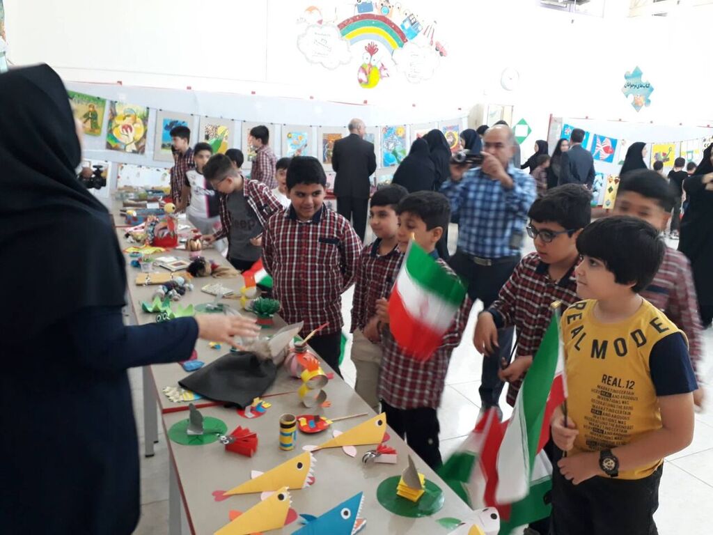 گرامیداشت هفته ملی کودک در استانهای البرز، ایلام و چهارمحال و بختیاری