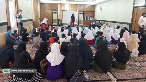 اعزام کتابخانه‌های سیار کانون خوزستان به روستای ربیخه