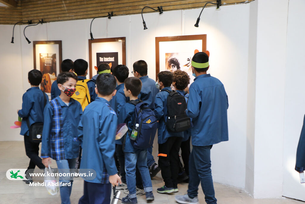 نمایش ۳۰ پوستر از فیلمهای موفق کانون در عرصههای بینالمللی