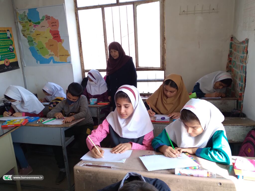 سومین روز هفته ملی کودک در مراکز کانون استان همدان