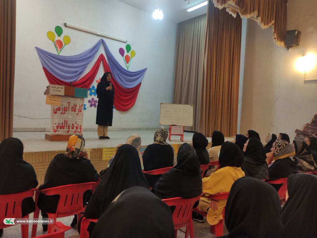 سومین روز هفته ملی کودک در مراکز کانون استان همدان