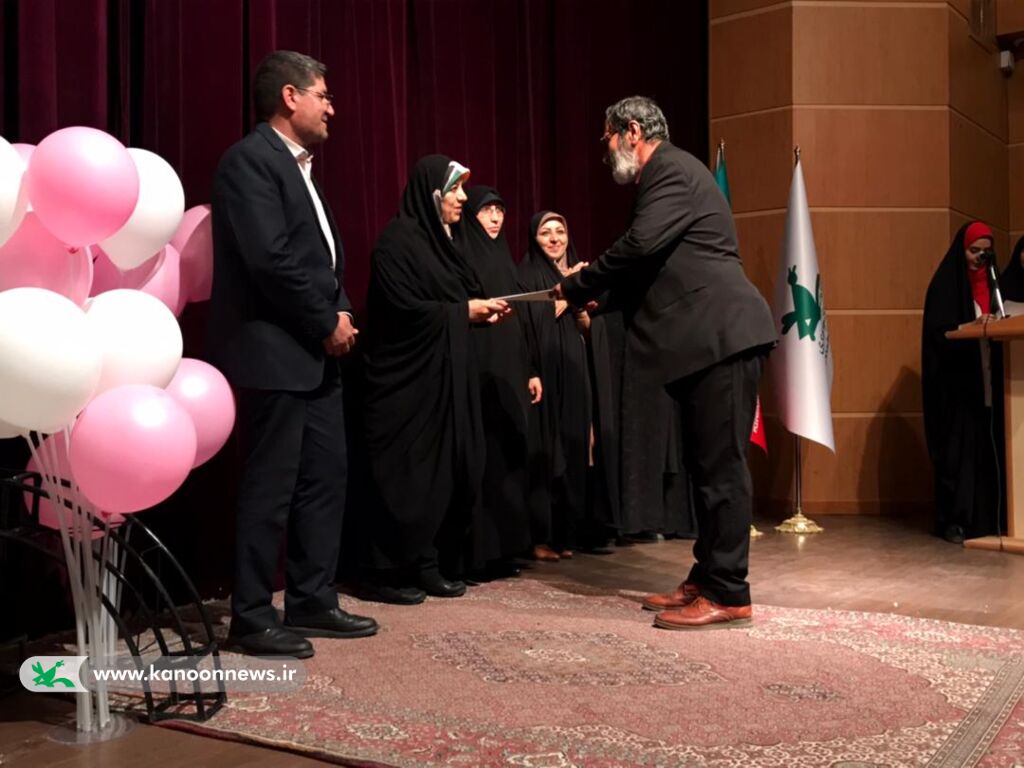 بیست و چهارمین جشنواره بین المللی قصه گویی کانون مرحله استانی همدان نفرات برگزیده خود را معرفی کرد 