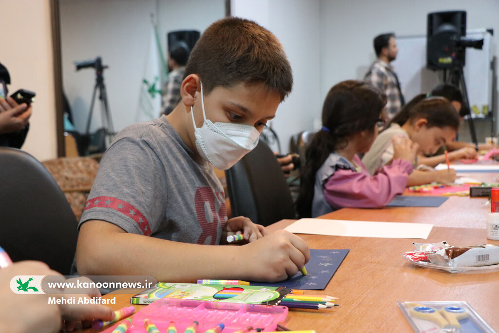 بازی رنگ و بوم در نقاشی بچهها