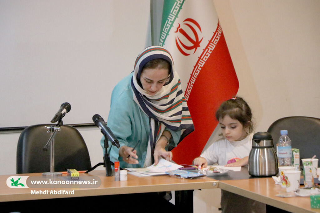 بازی رنگ و بوم در نقاشی بچهها