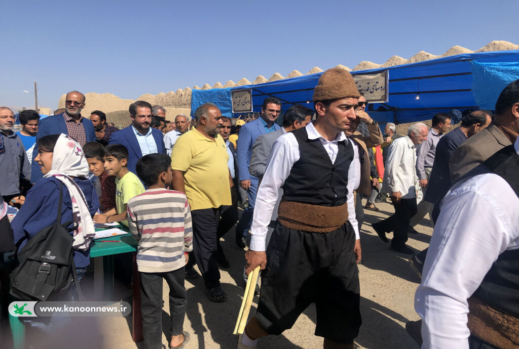 مشارکت مربیان کانون دامغان در جشنواره سفر به دیار قومس