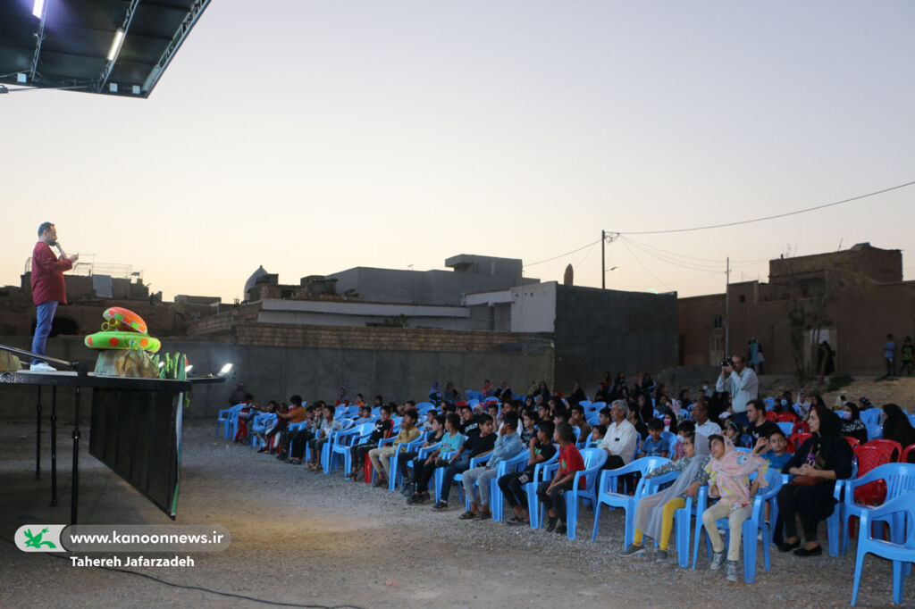 استقبال ۶۰۰۰ کودک و نوجوان مناطق کمبرخوردار سمنان از تماشاخانه سیار کانون