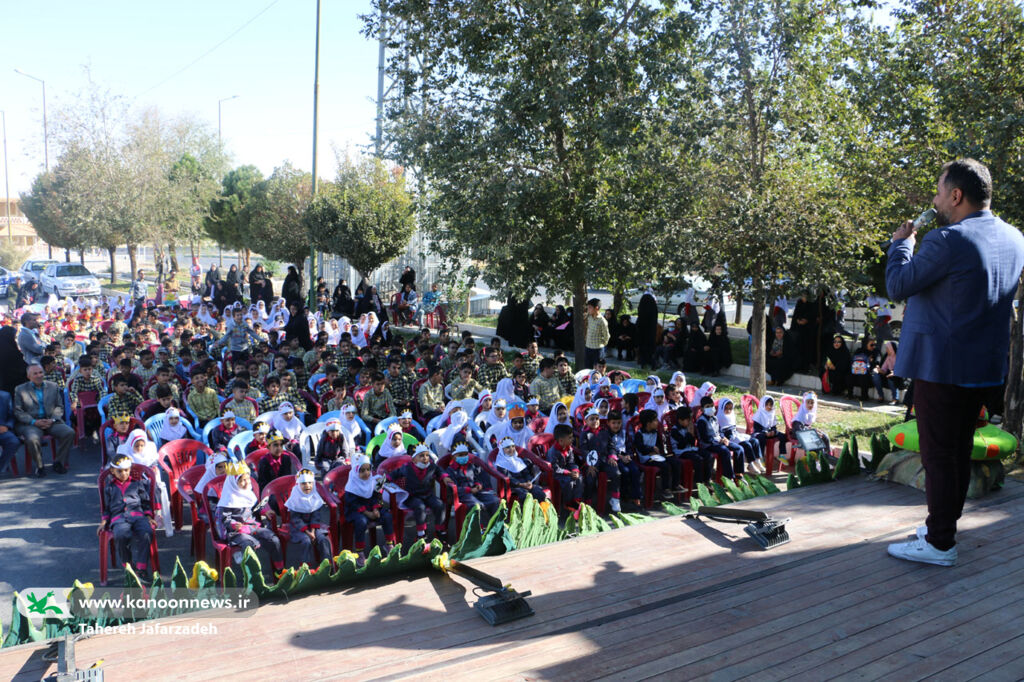 استقبال ۶۰۰۰ کودک و نوجوان مناطق کمبرخوردار سمنان از تماشاخانه سیار کانون