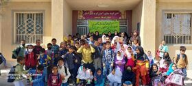 کتاب‌خانه‌های سیار و پستی کانون پرورش فکری پیام‌آور شادی برای کودکان روستاهای سیستان