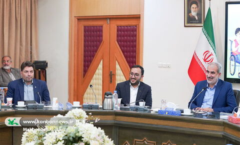 حضور وزیر آموزش و پروش در فعالیت بحث آزاد اعضای مراکز کانون تهران