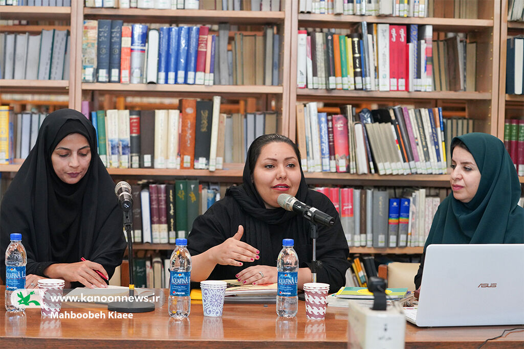 نشست «بیداری آوایی و آموزش الفبا» در کتابخانه مرجع کانون برگزار شد