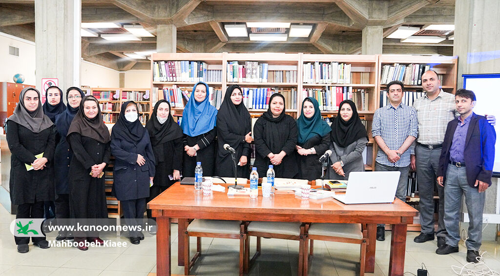 نشست «بیداری آوایی و آموزش الفبا» در کتابخانه مرجع کانون برگزار شد