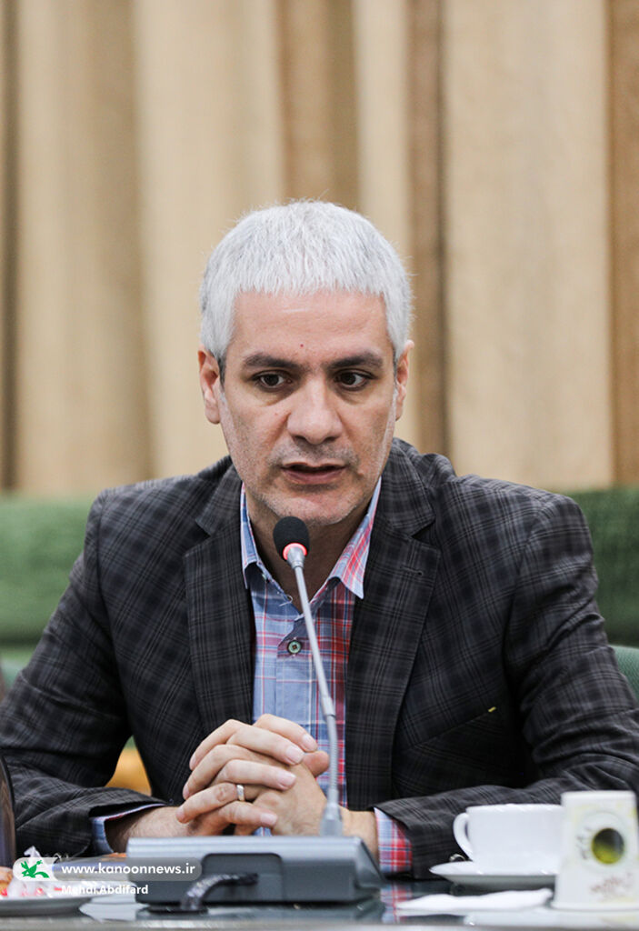 آیین رونمایی از مجموعه رمان «پیامبر مهربانیها» برگزار شد