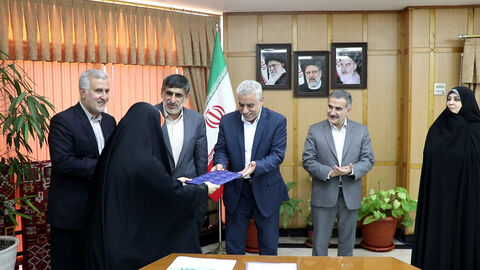 دیدار استاندارگیلان با کارکنان و اعضای برگزیده کانون استان