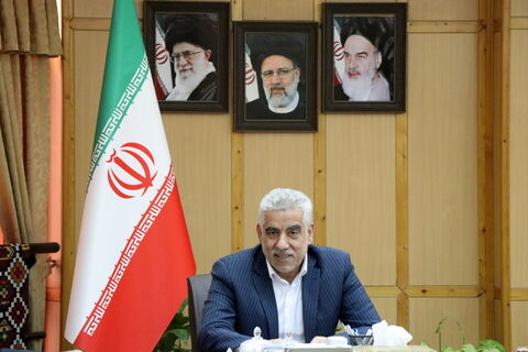 دیدار استاندارگیلان با کارکنان و اعضای برگزیده کانون استان