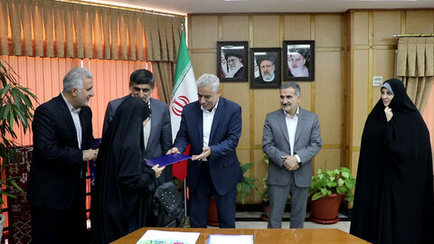 دیدار استاندارگیلان با کارکنان و اعضای برگزیده کانون استان