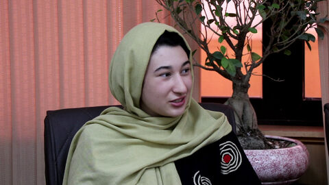 دیدار استاندارگیلان با کارکنان و اعضای برگزیده کانون استان