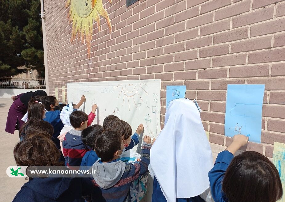 حال خوش کودکی در مرکز علوم و نجوم کانون زنجان