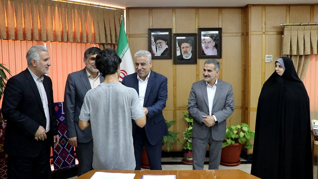 استعداد درخشان دانش آموزان گیلانی شناسایی و پرورش یابد/ فضای تعالی اندیشه کودکان و نوجوانان تقویت شود/ بکارگیری ظرفیت های کانون پرورش فکری برای بالندگی فرهنگ و تمدن ایرانی اسلامی