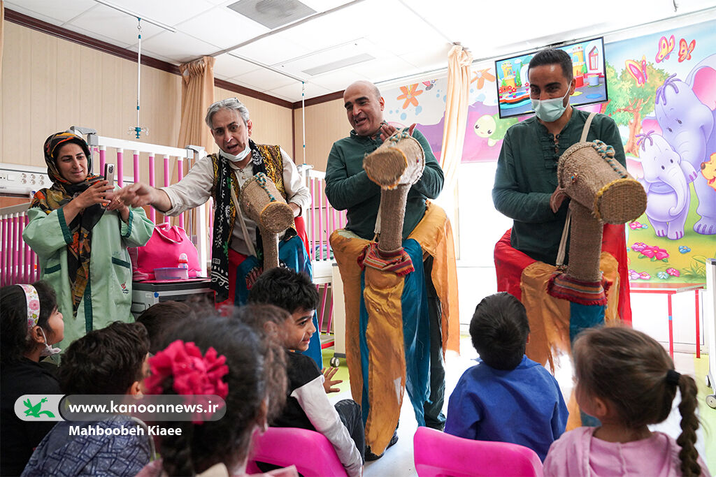 اجرای ویژه‌برنامه برای کودکان بستری در بیمارستان شهید رجایی
