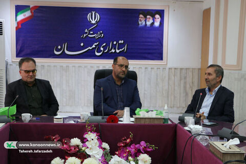 دیدار مدیرکل و اعضای کانون سمنان با مقامات استانی