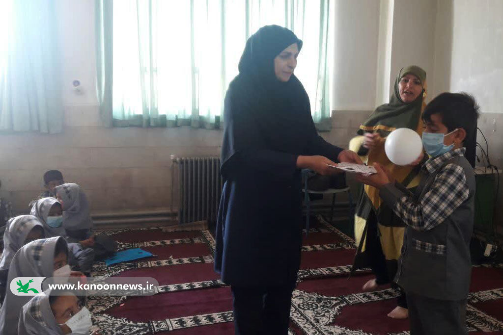 حضور مربیان کانون شهمیرزاد در روستای فولادمحله