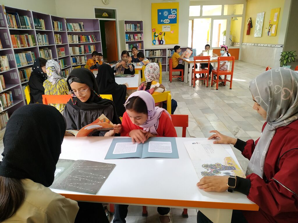 مهرواره ستارهای کتابخوان مهرواره ستارهای کتابخوان در کانون پرورش مرکز ۳ملایر برگزار شد.