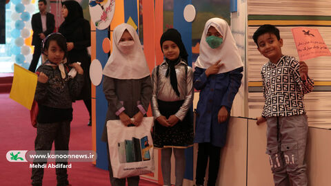 نمایشگاه هفته ملی کودک  (5).jpg