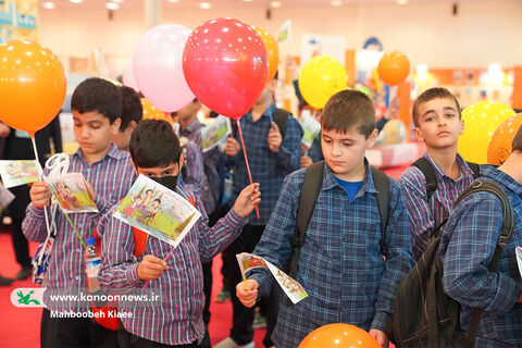 نمایشگاه هفته ملی کودک (17).jpg