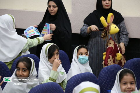 زنگ کودکی در بوشهر طنین انداز شد