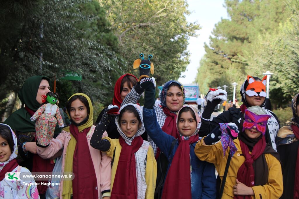 برگزاری جشن «شادپیمایی عروسک‌ها» در بوستان علوی