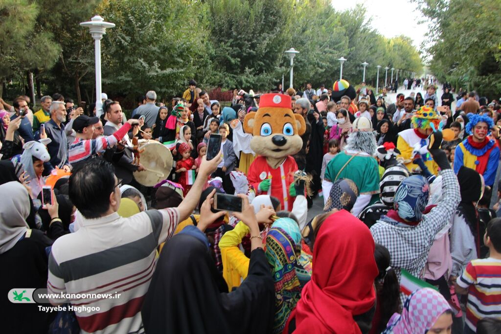 برنامههای هفته ملی کودک در مراکز استانها