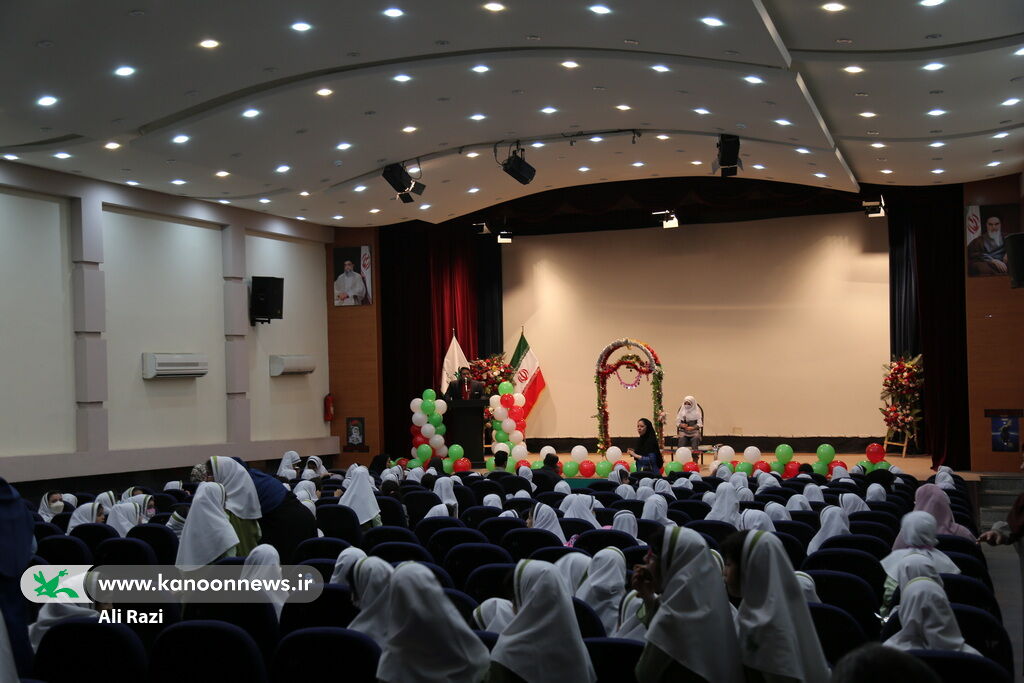 زنگ کودکی در کانون بوشهر طنین انداز شد