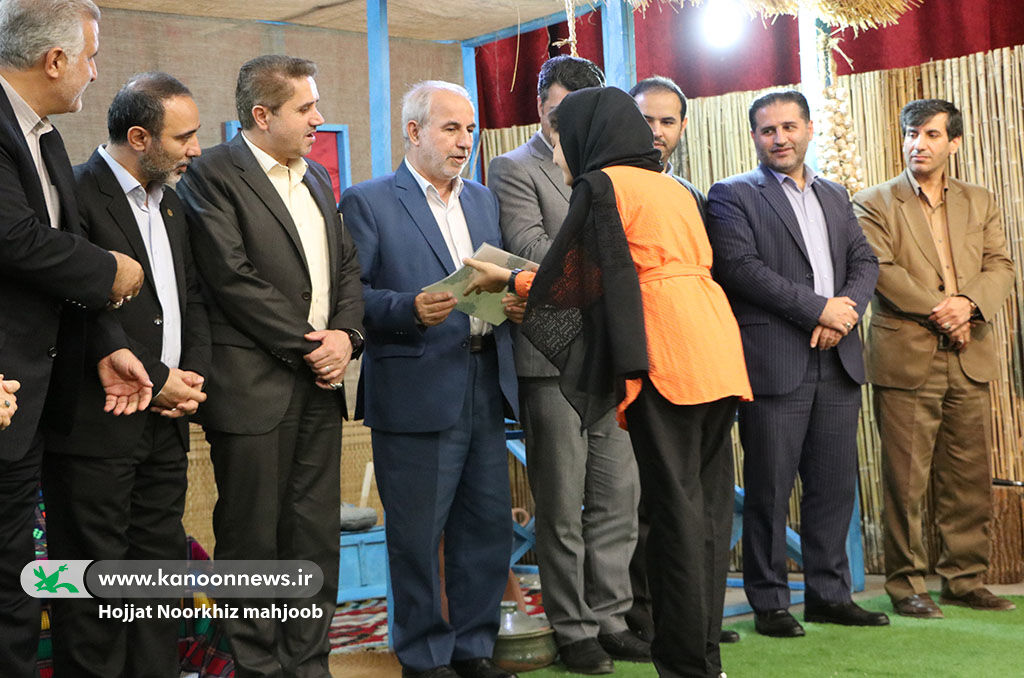 مرحله استانی جشنواره قصهگویی در گیلان برگزیدگان خود را شناخت