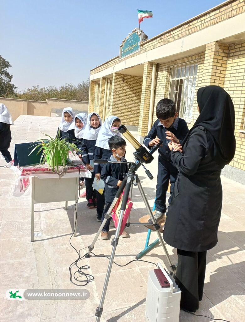 فضا و توسعه پایدار در مرکز علوم ونجوم کانون زنجان