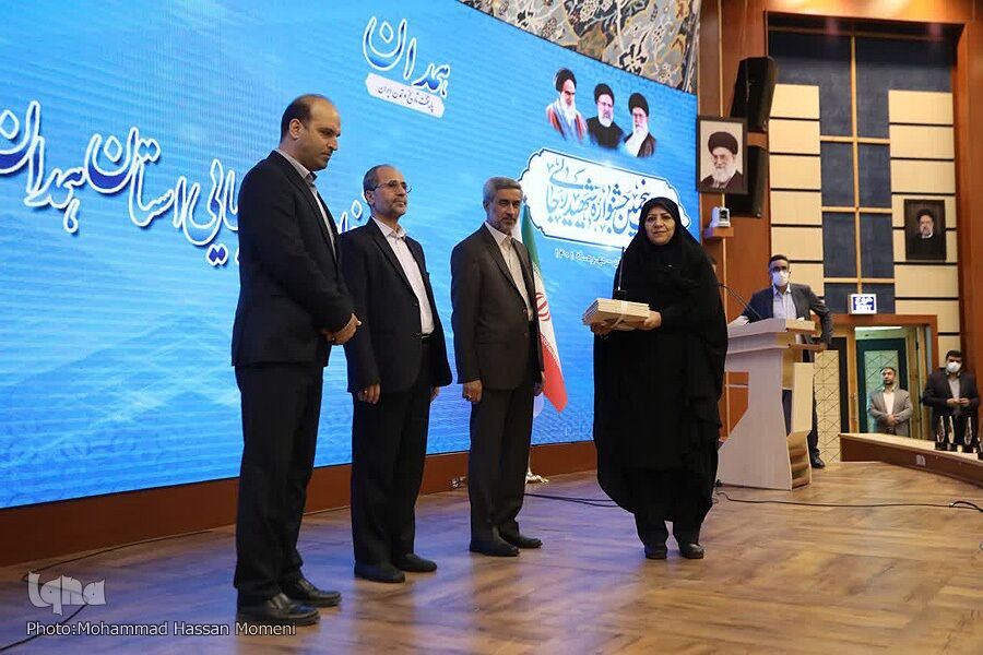 کسب عنوان "دستگاه برگزیده" جشنواره شهید رجایی سال ۱۴۰۰ توسط کانون پرورش فکری کودکان و نوجوانان استان همدان