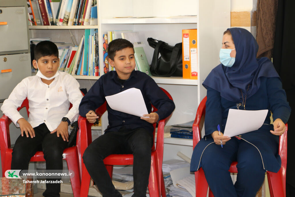 گردهمآیی اعضای انجمن شاعران و نویسندگان آفرینش کانون سمنان