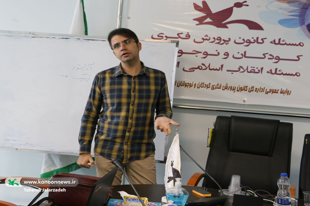 پودمان «نحوهی ساخت انواع فیلمهای آموزشی» در کانون سمنان