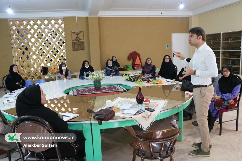 رکن اصلی نمایش حرکت است