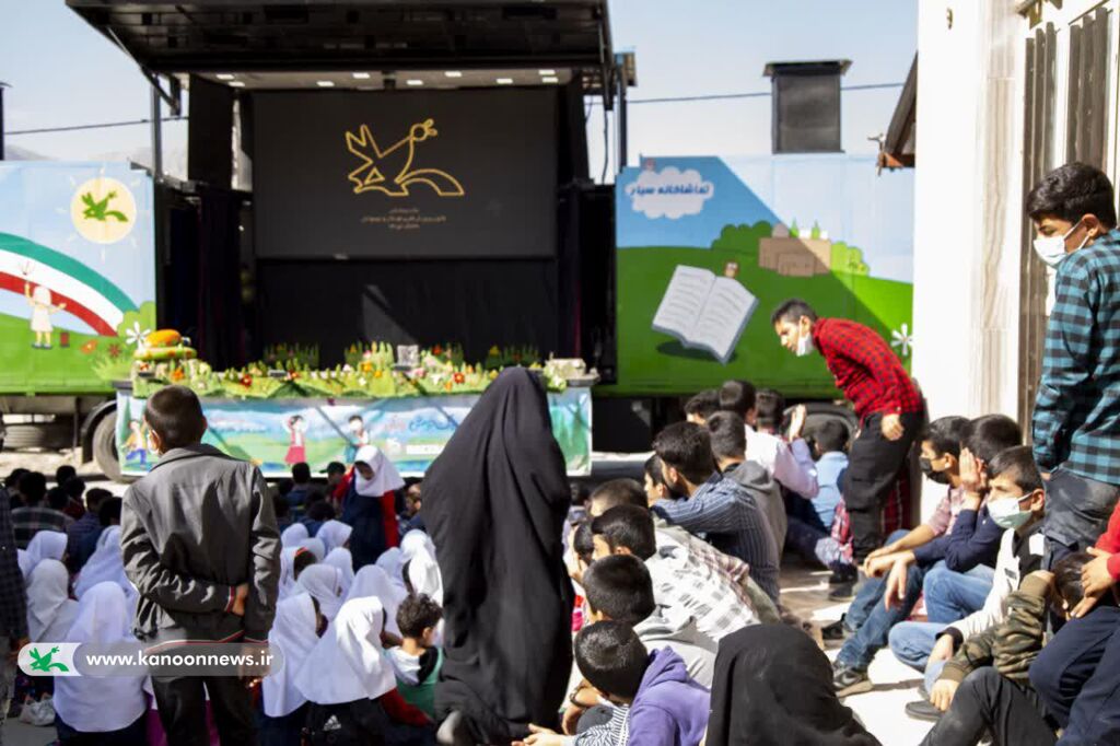 گزارشی از اجراهای تماشاخانه‌های سیار کانون در هفته ملی کودک