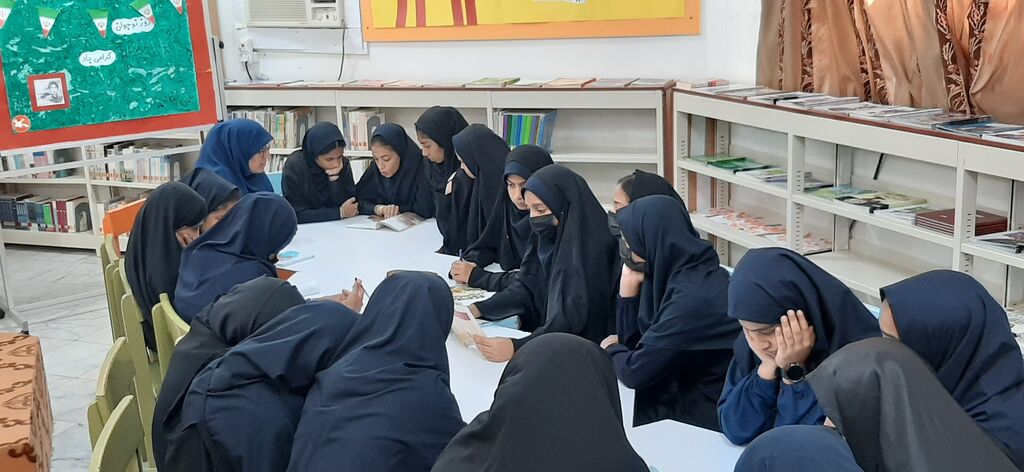 ویژه برنامه گرامیداشت روز نوجوان و شهادت حسین فهمیده در مراکز کانون هرمزگان