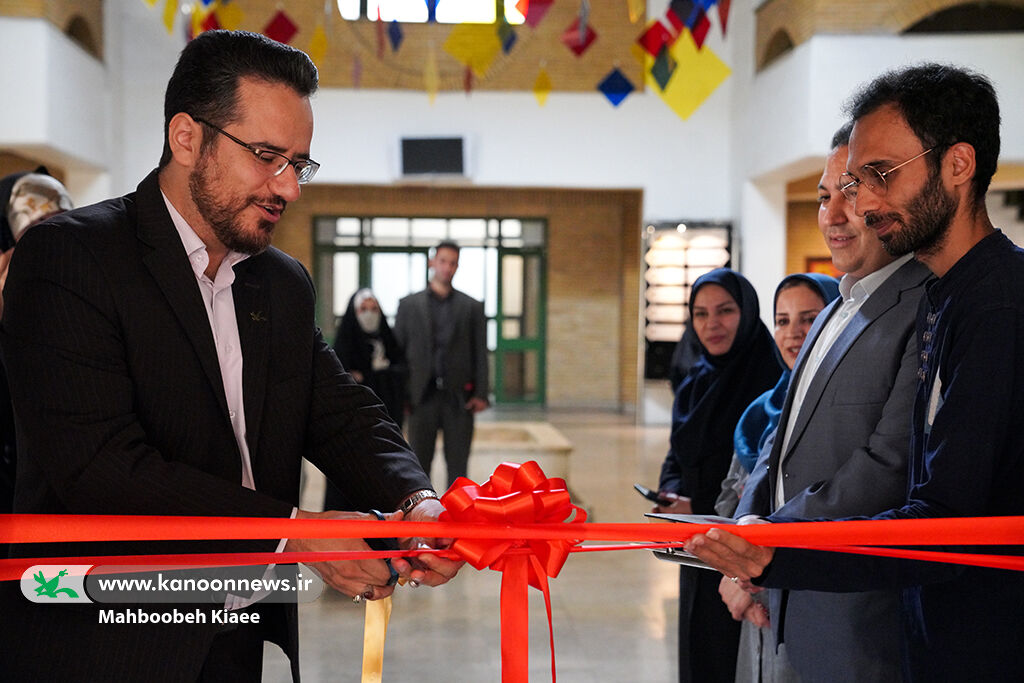 نمایشگاه آثار سفالی و حجم مربی کانون کرمانشاه در تهران نمایشگاهی از آثار سفالی و حجم مربی کانون کرمانشاه