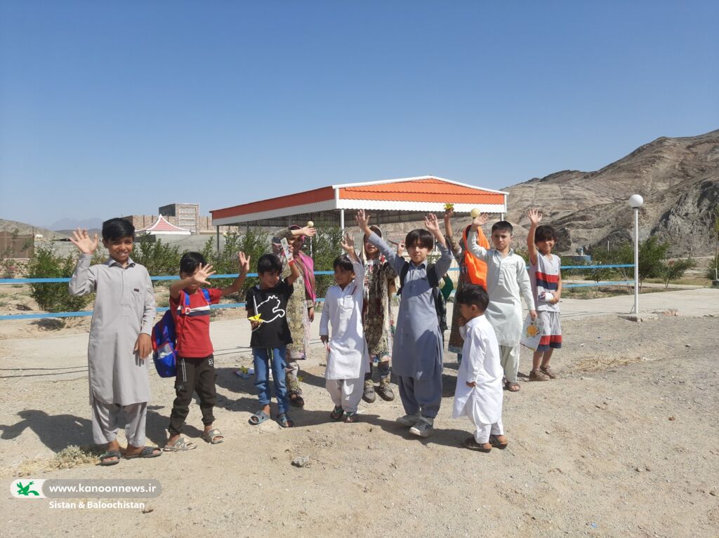 واحد سیار کانون مهمان کودکان سیستان و بلوچستانی در آستانهی روز دانشآموز