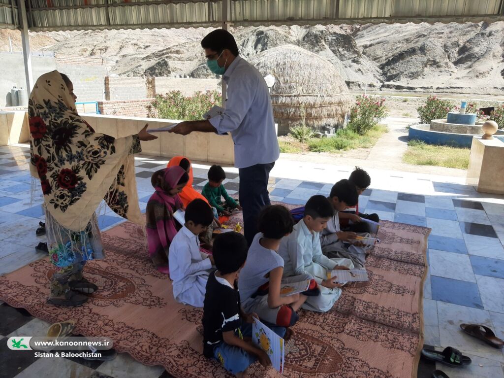 واحد سیار کانون مهمان کودکان سیستان و بلوچستانی در آستانه‌ی روز دانش‌آموز