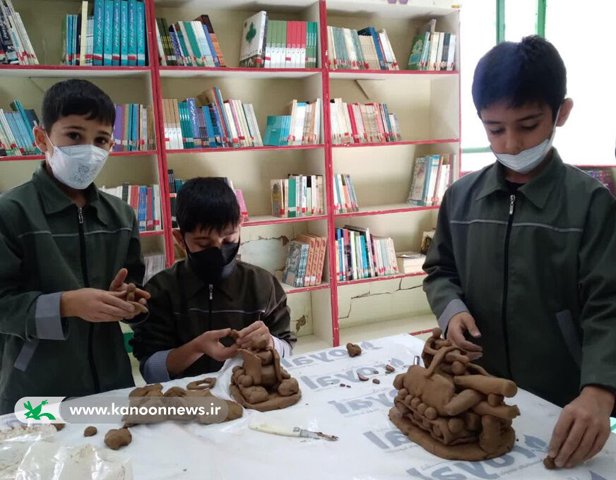 مراسم یادبود شهدای دانشآموز حادثه تروریستی حرم شاهچراغ (ع) در کانون خلخال