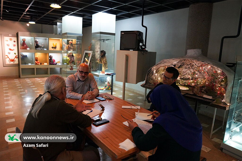 خیمه شببازی، بچهها را جادو میکند