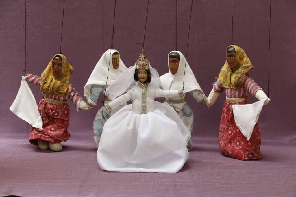 خیمه شببازی، بچهها را جادو میکند