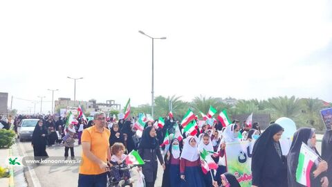 حضور اعضا و مربیان کانون استان بوشهر در راهپیمایی 13 آبان